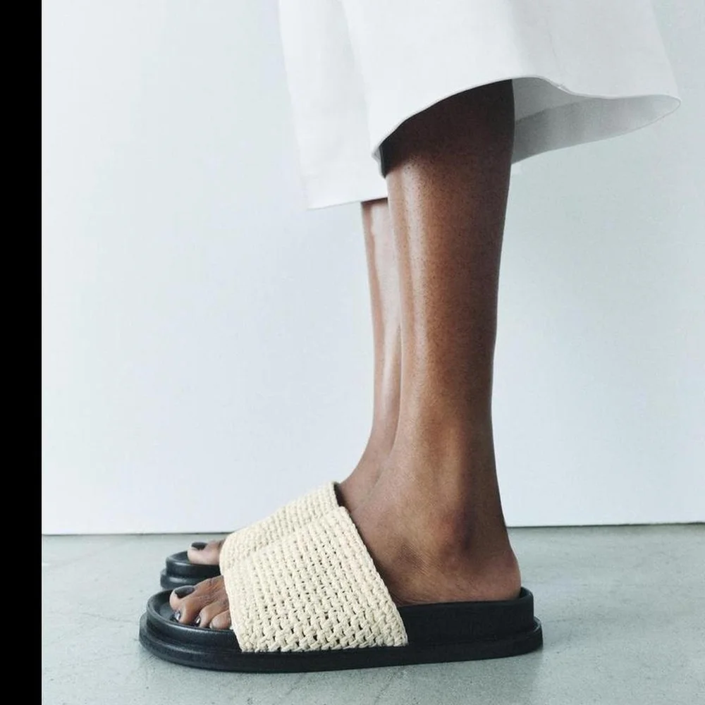ZARA WOVEN FLAT SANDALS - SIZE 7.5 US or 38.